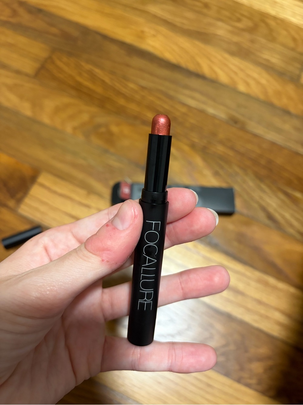 Focallure Eyeshadow Pencil Shade 31 | Metallic Rose Gold Cream Shadow Stick
